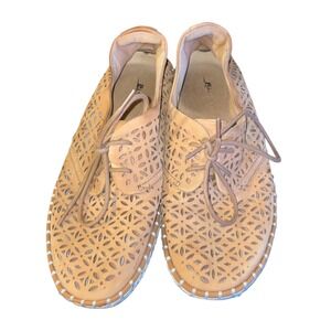Earth Pax Sand Brown Perforated Leather Lace Up Casual Oxfords Shoes Women's 8.5